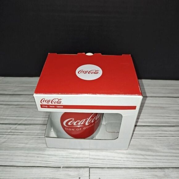 Coca Cola Coke SIGN OF GOOD TASTE Collectible Coffee Mug Cup Gibson 2011 - Picture 1 of 8